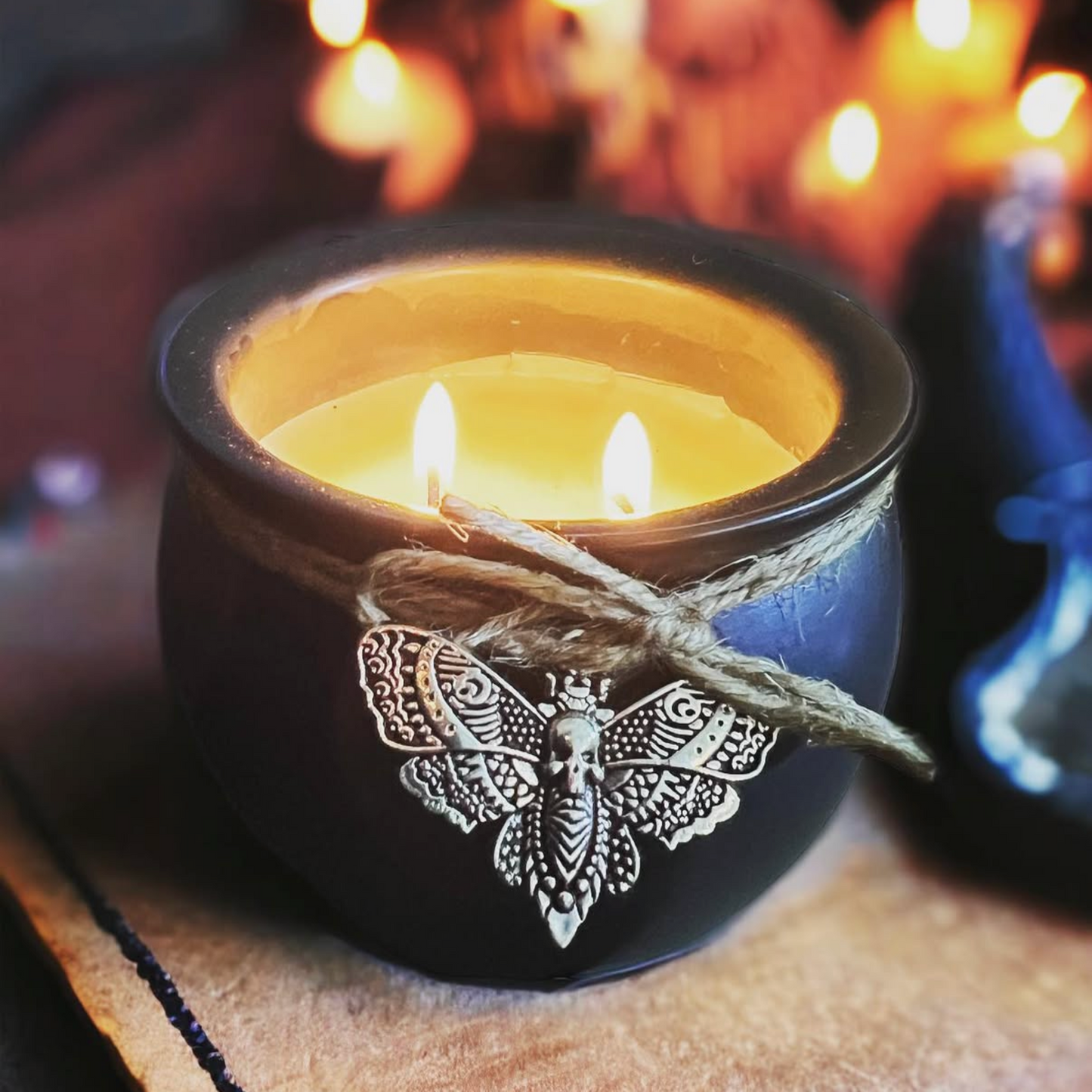8OZ Cauldron candle