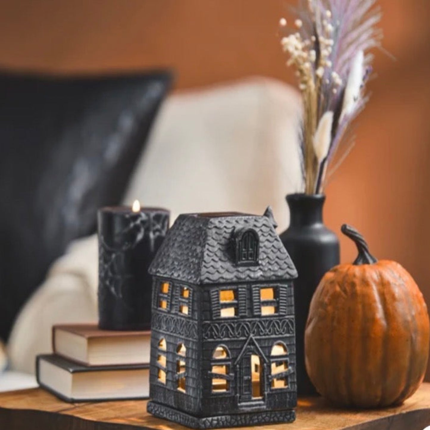 The Haunted mansion wax warmer